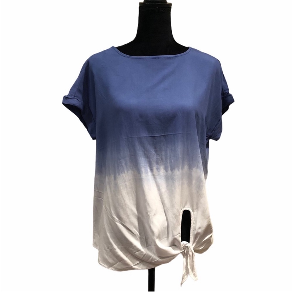 NWT Beach Lunch & Lounge shortsleeved pullover blue white tie dye top size small
